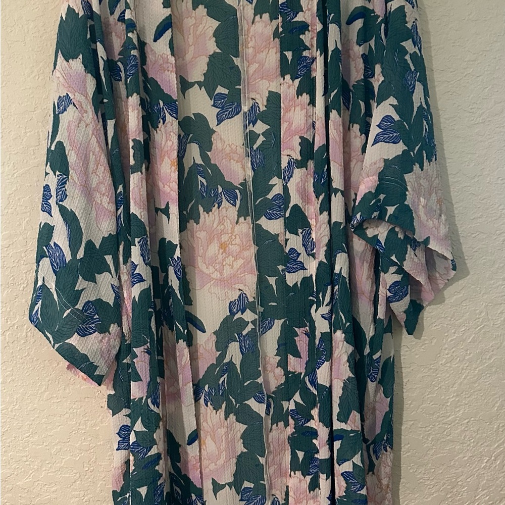 BNWT Intimately Free People Floral Boho Open Robe Duster Kimono Size Small - Picture 2 of 6
